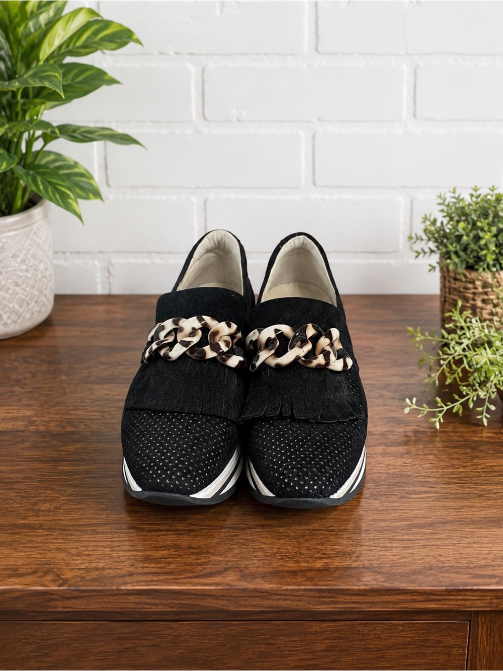 Softwaves Women's Black Slip-On Loafers with Tortoiseshell Chain Detail
